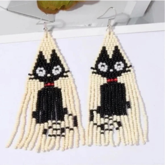 ❤️❤️ FREE Cat Kitten Tassel Fringe Beaded Chic Girly Animal Drop Artsy Earrings - Picture 1 of 2